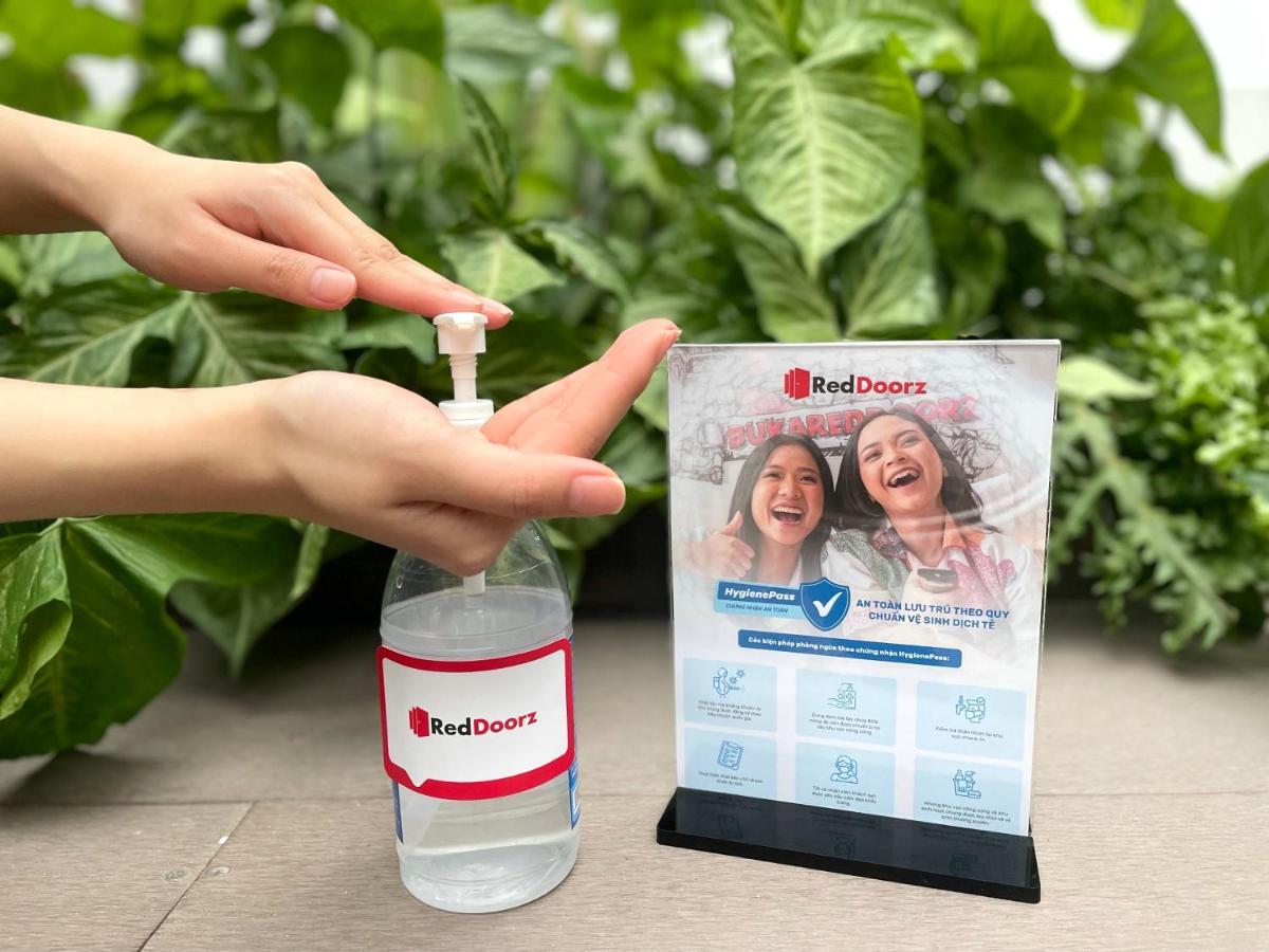 Reddoorz Plus Near Ben Thanh Market Ho Si Minh-város Kültér fotó