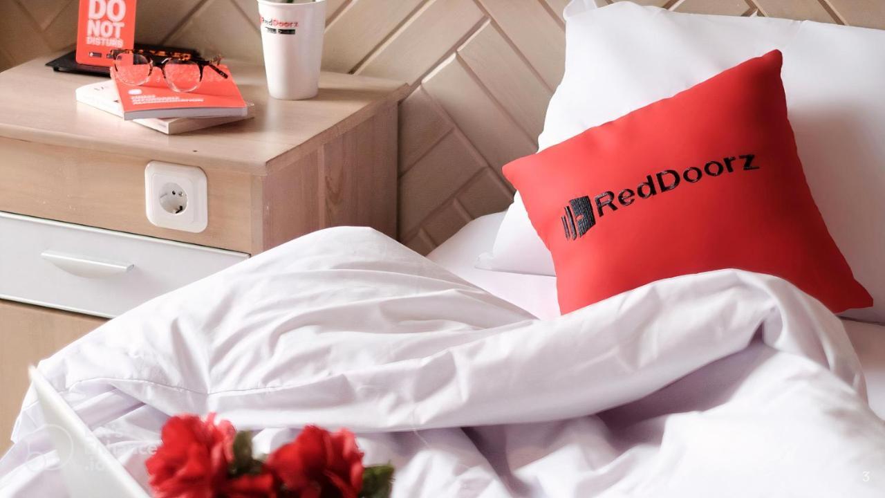 Reddoorz Plus Near Ben Thanh Market Ho Si Minh-város Kültér fotó